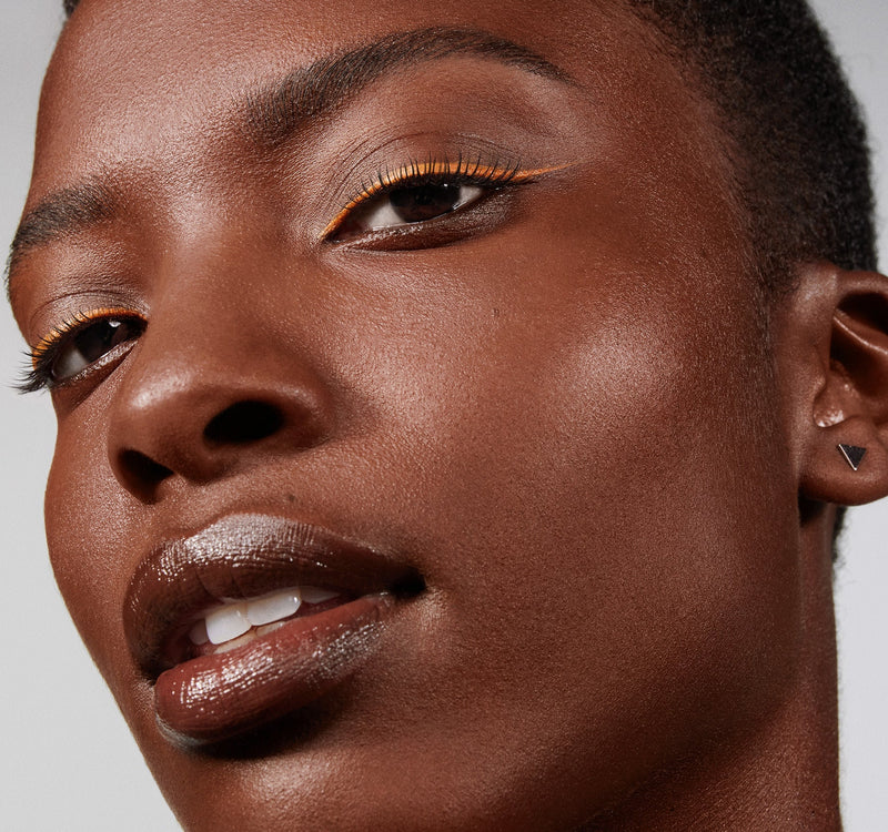 Lightform Extended Hydration Foundation - Image 142 out of 250