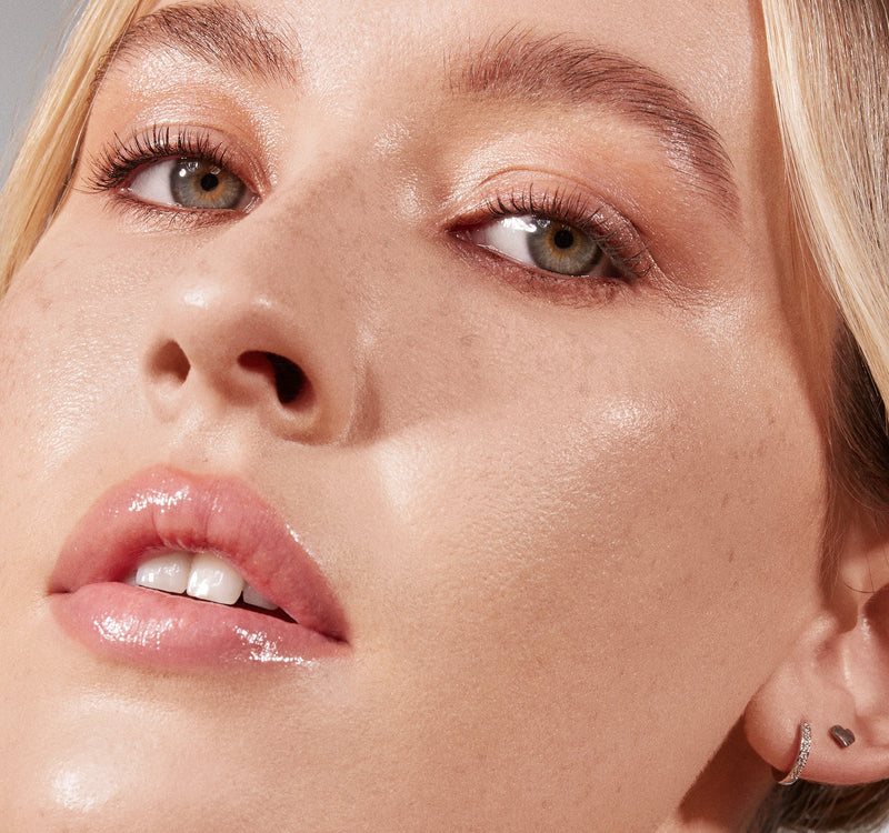 Lightform Extended Hydration Foundation - Image 14 out of 250