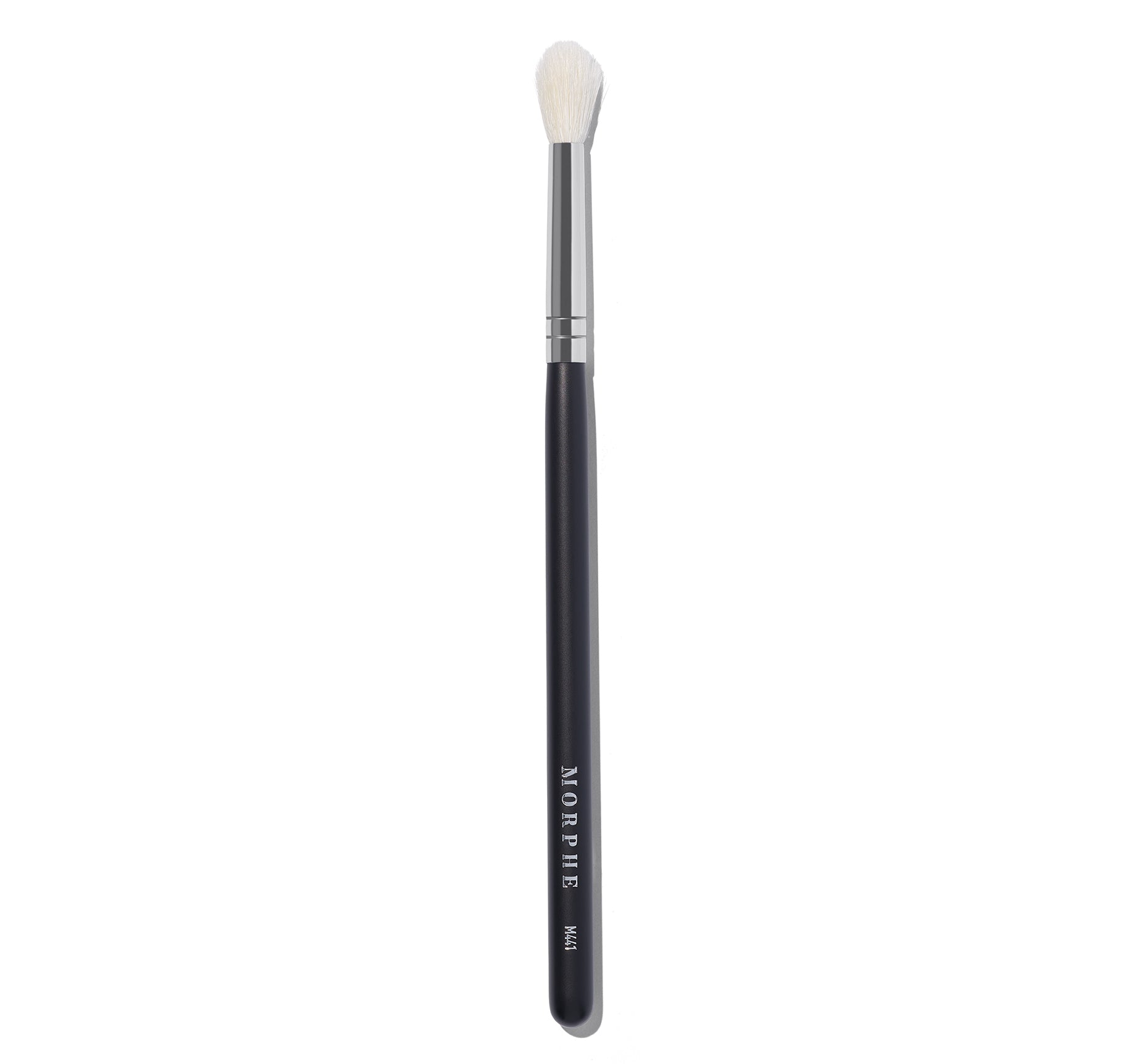 M441 Firm Blending Crease Eyeshadow Brush - Image 1