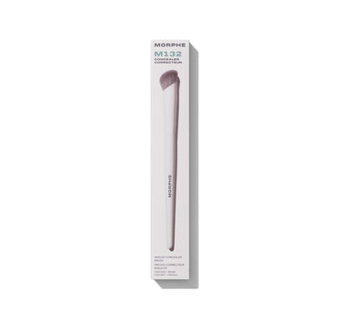 M132 Angled Concealer Brush