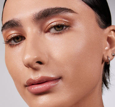 Lightform Extended Hydration Foundation {Medium 10C}