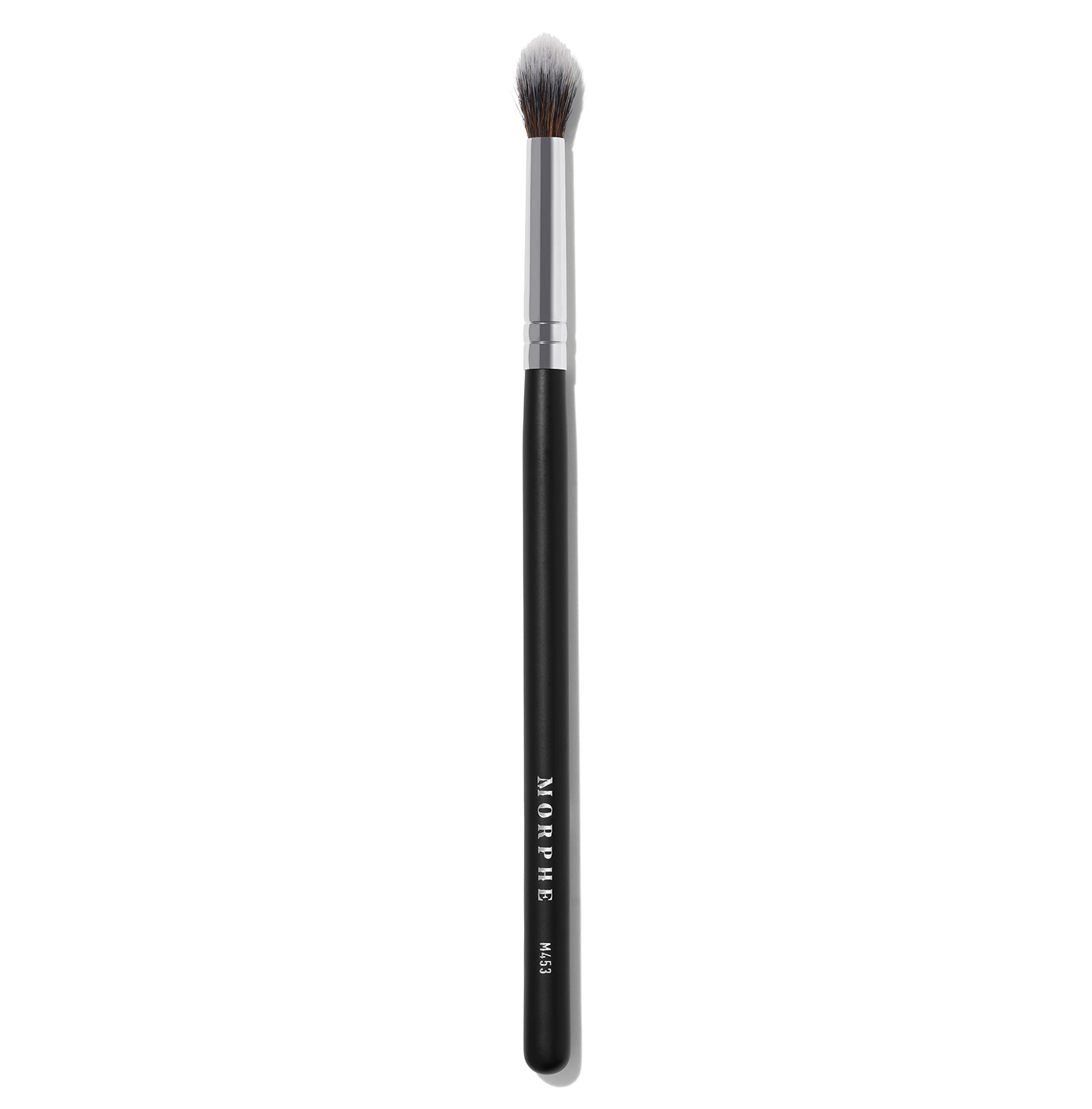M453 Crease Blender Eyeshadow Brush - Image 1